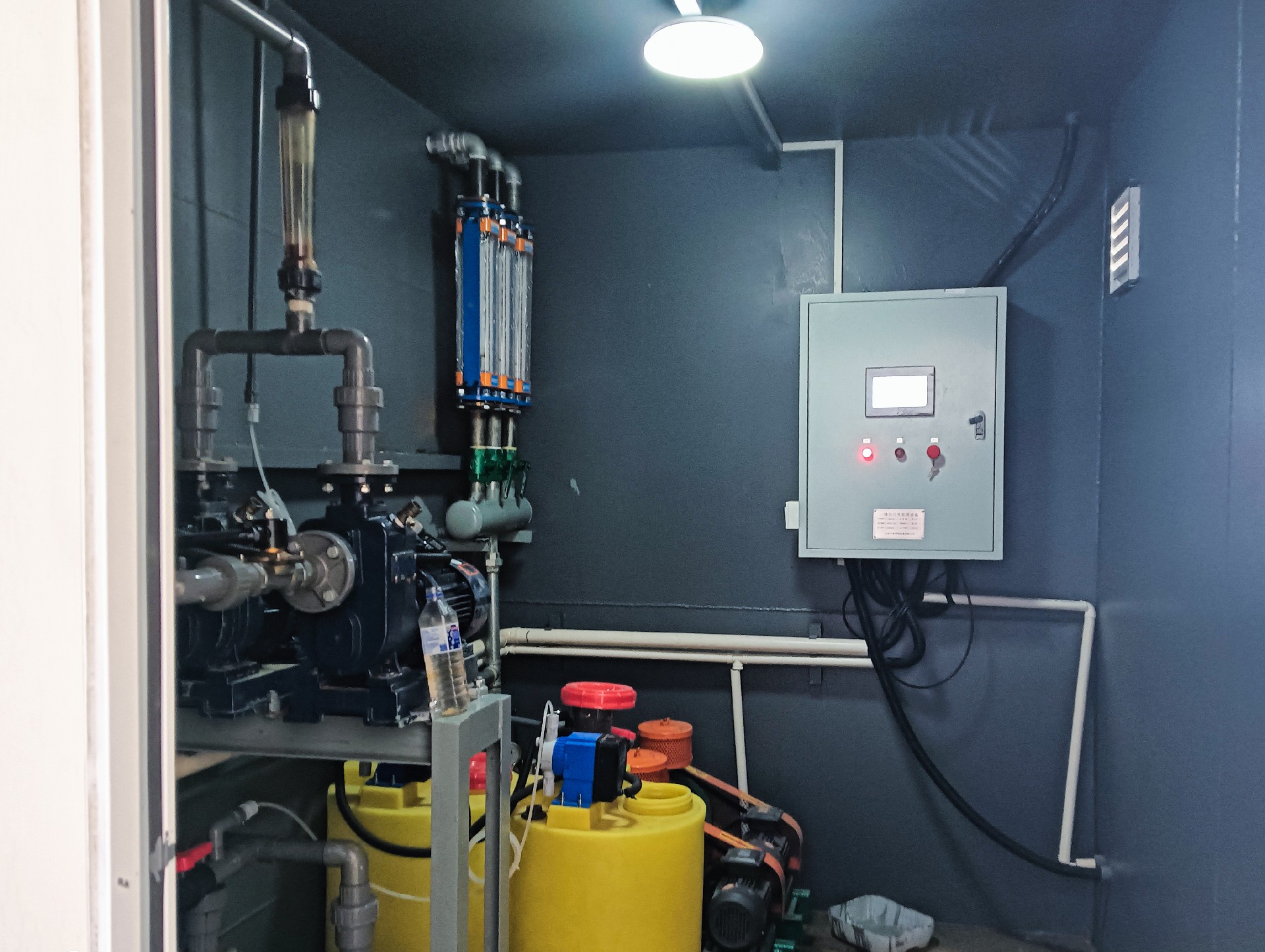 一體化污水處理設(shè)備_工業(yè)污水處理設(shè)備_污水處理設(shè)備廠家